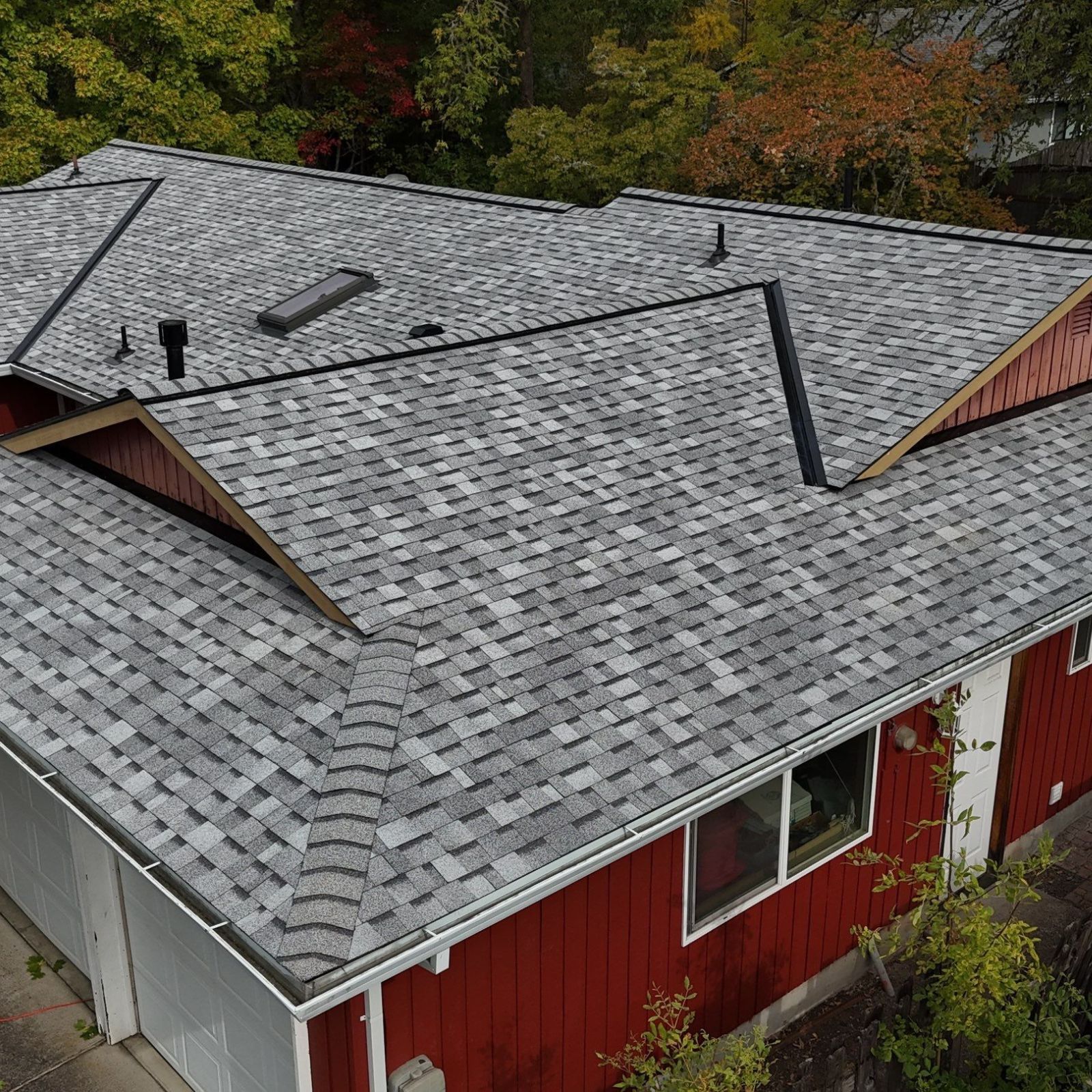How to Compare These Roofing Companies - A Checklist Built for Fern Prairie

You now have five strong roofing options in Fern Prairie, WA, but choosing the right one comes down to how well each company fits your specific roof, budget, and timeline. Start by requesting at least three written estimates to create a reliable comparison baseline and quickly spot pricing outliers. Pay close attention to how each contractor handles the inspection and estimate process, because that usually reflects how the actual job will be managed. Based at 108 SE 124th Ave, Suite 8, Vancouver, WA 98684, Valiant Roofing provides detailed, photo-documented estimates you can review at https://www.valiantroofing.com/locations/vancouver-wa. Do not focus only on the final price. Break down what is included such as materials, labor, permits, disposal, warranties, and cleanup. Roof size and complexity drive most costs, but transparency separates trustworthy contractors from risky ones. The best choice is the company that clearly explains scope, backs it with documentation, and proves accountability before the project even begins.
