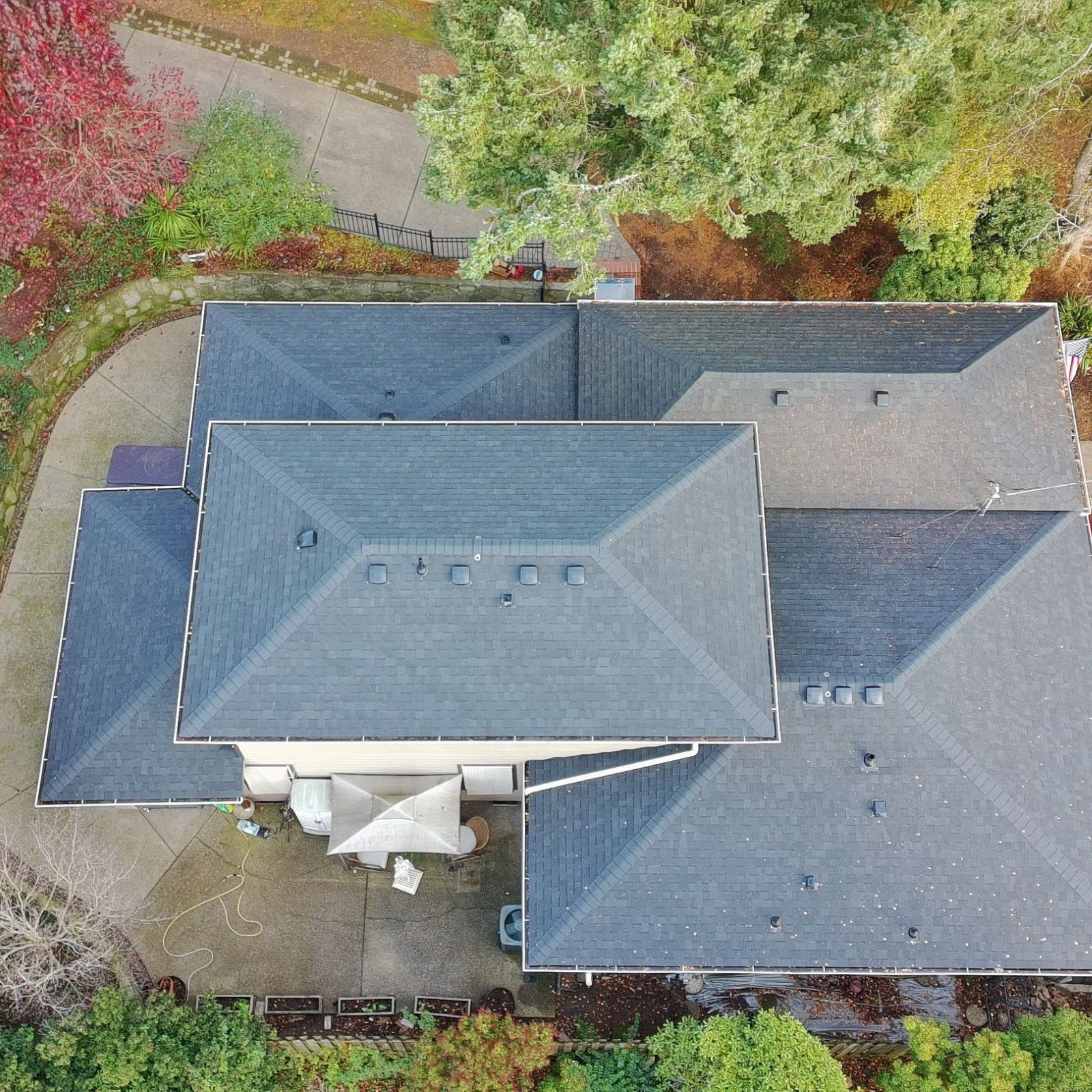 Roofing Materials in Duluth | What to Know Before You Hire
This section explains the main roofing materials for Duluth homes and how each performs against the area's rain, wind, and moss, stressing that a certified contractor installs manufacturer-specified systems rather than loose components. Owens Corning Duration shingles use SureNail Technology for wind resistance up to 130 mph with Class A fire ratings and algae resistance, installed by Platinum Preferred contractor Valiant Roofing with coverage up to 50 years. Standing seam metal roofing lasts 40 to 70 years, sheds rain and snow, and resists moss, while TPO and PVC membranes give heat-welded, watertight protection for flat and low-slope sections. A comparison table summarizes each material's type, best use, warranty, and why Valiant uses it.
108 SE 124th Ave Suite 8, Vancouver, WA 98684
https://www.valiantroofing.com/locations/vancouver-wa