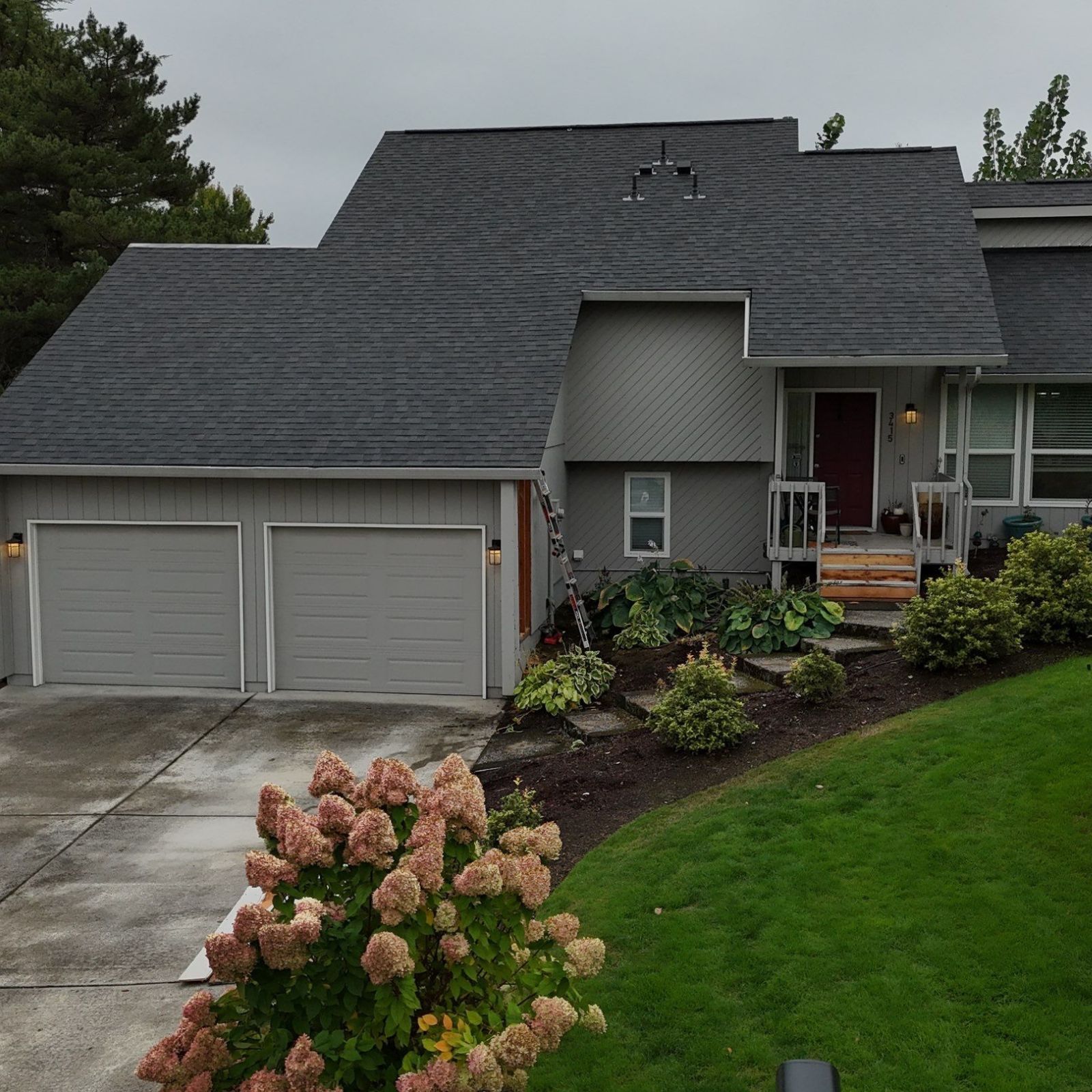 Roof Replacement in Washougal โ Valiant Roofing, based at 108 SE 124th Ave, Suite 8, Vancouver, WA 98684 (https://www.valiantroofing.com/locations/vancouver-wa), transforms Washougal home protection and curb appeal through complete roof replacements. In-house crews handle full tear-off, thorough decking inspection, and installation of Owens Corning roofing systems with warranties extending up to 50 years, delivered by a highly skilled and experienced team for quality workmanship and long-lasting durability. Washougal's older neighborhoods often have 1980s and 1990s roofs that have exceeded service life, so Valiant's process includes proper ventilation installation and code-compliant upgrades many original installations lack.