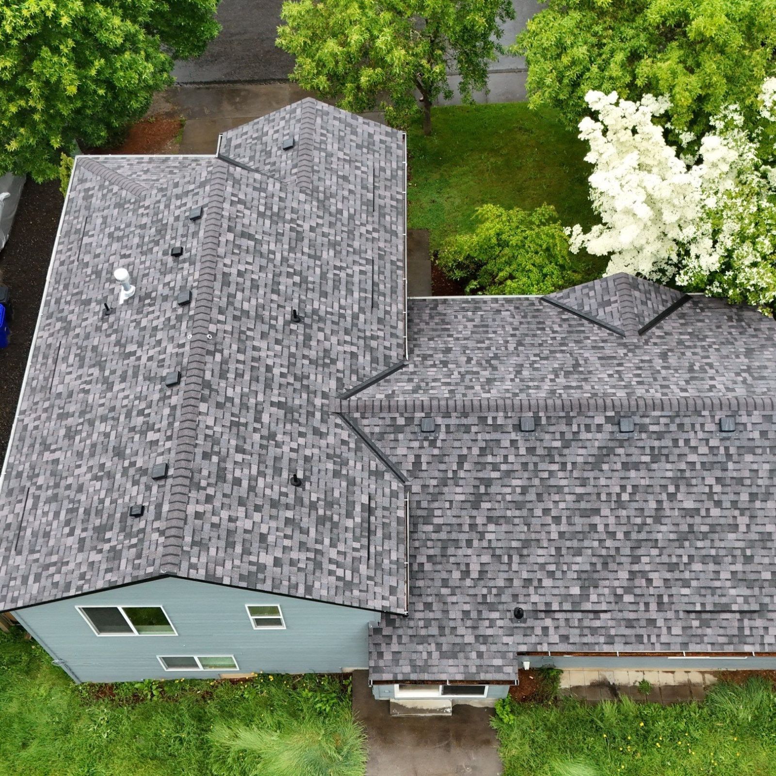 Valiant Roofing Roof Replacement 