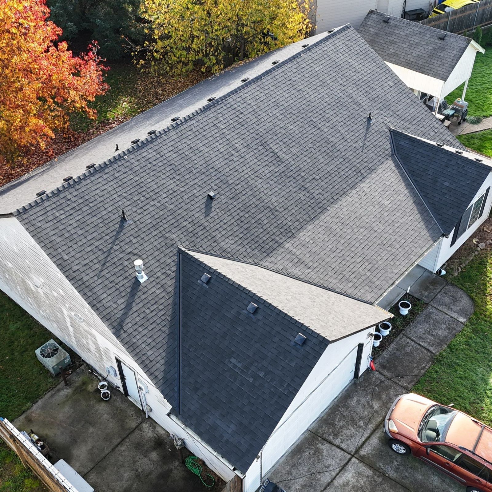 How Valiant Roofing Handles Your Roofing Project in Walnut Grove — Start to Finish — Valiant Roofing, based at 108 SE 124th Ave, Suite 8, Vancouver, WA 98684 (https://www.valiantroofing.com/locations/vancouver-wa), walks every Walnut Grove homeowner through a structured five-step process designed for consistent quality and clear communication. A trained inspector begins with a free 30–60 minute photo-documented assessment, followed by a no-pressure written estimate explaining repair versus replacement options. Pre-production covers material ordering, scheduling, and permits, build day features on-time in-house crews with daily cleanup, and a thorough final walkthrough activates warranty coverage.