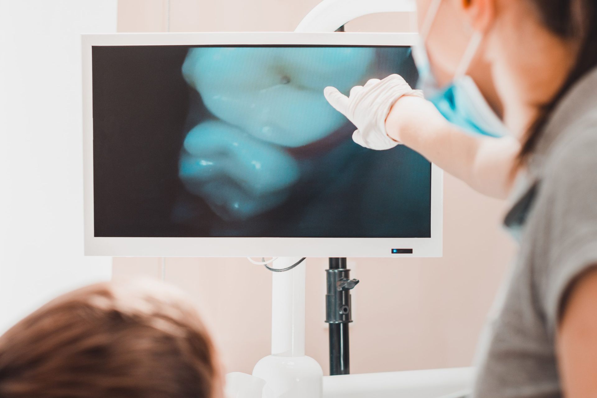 Zoom whitening at Aurora Dental Care in Seattle, Washington