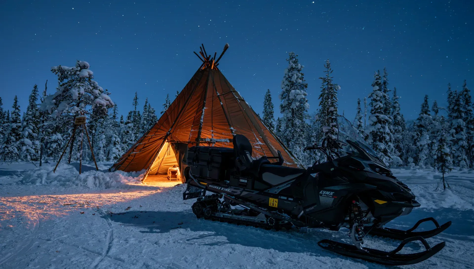 Snowmobile Expedition Levi