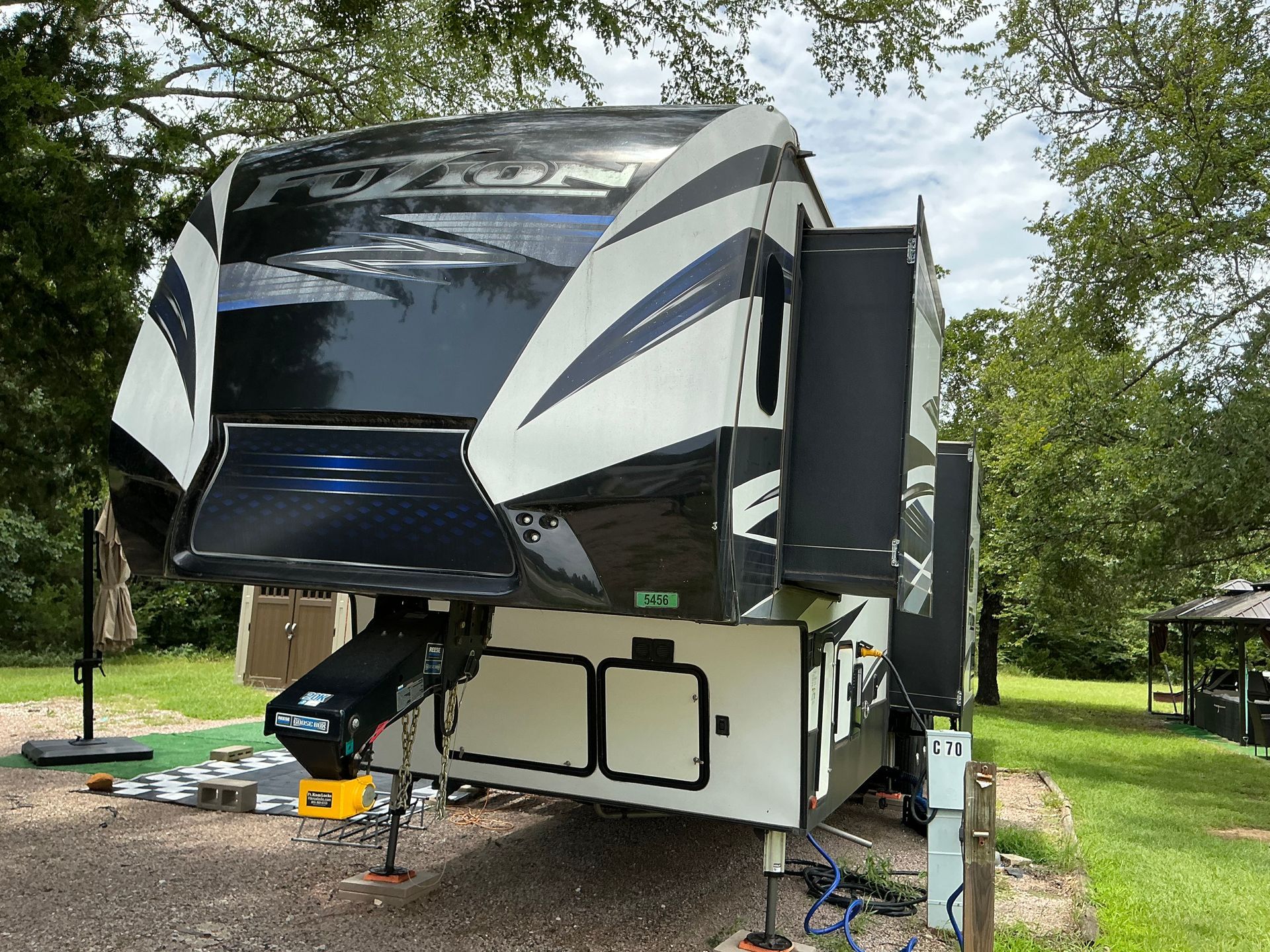 Mobile RV Repair Gallery Photo | Candid RV