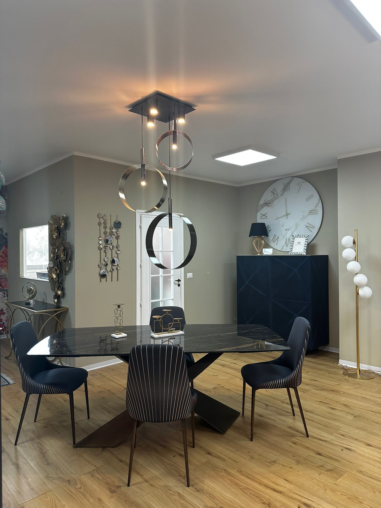 mazzea mobili  showroom