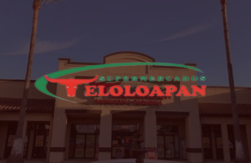 A store front with a sign that says ' eloloapan ' on it.