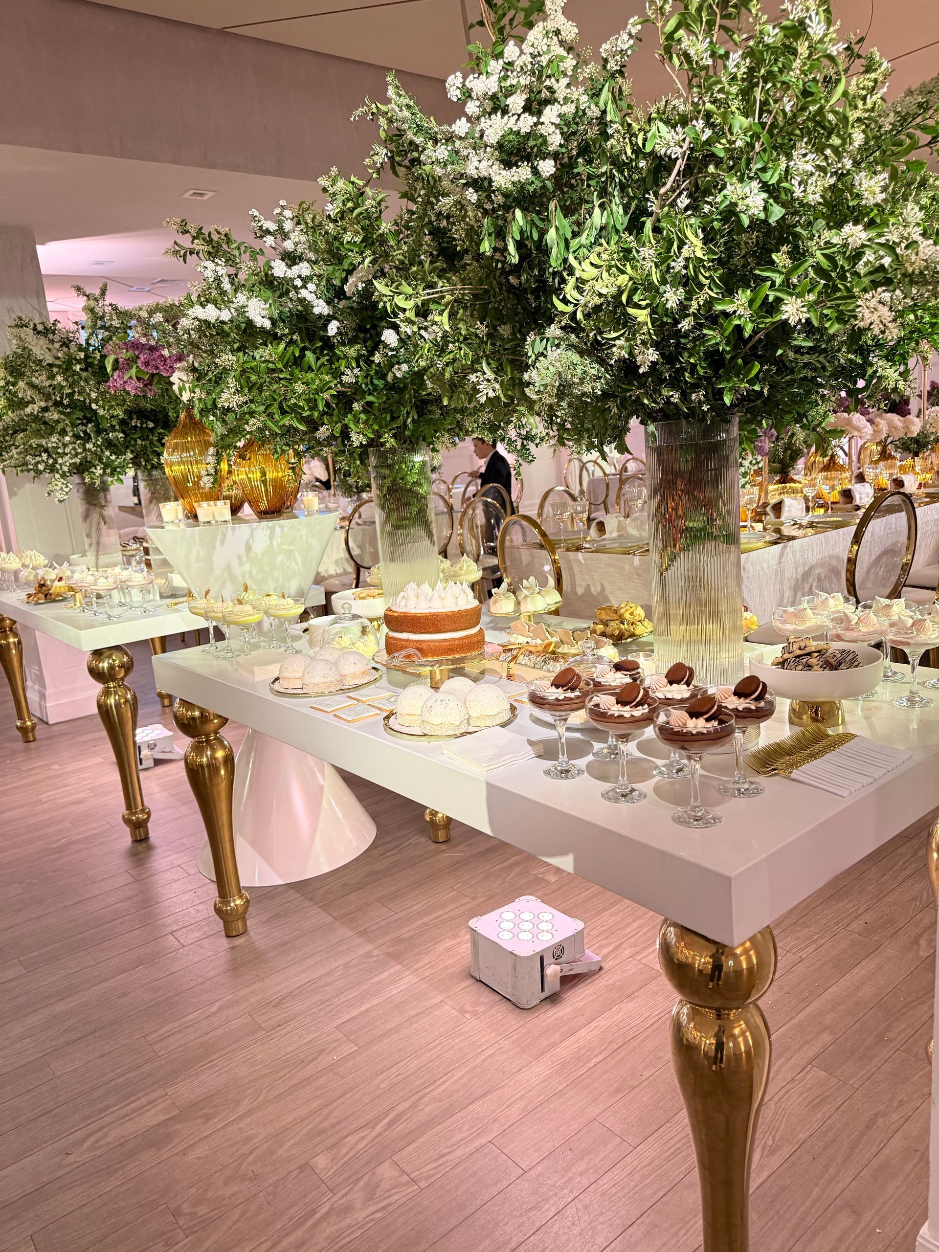 Opulent Gold-Legged  White  Table