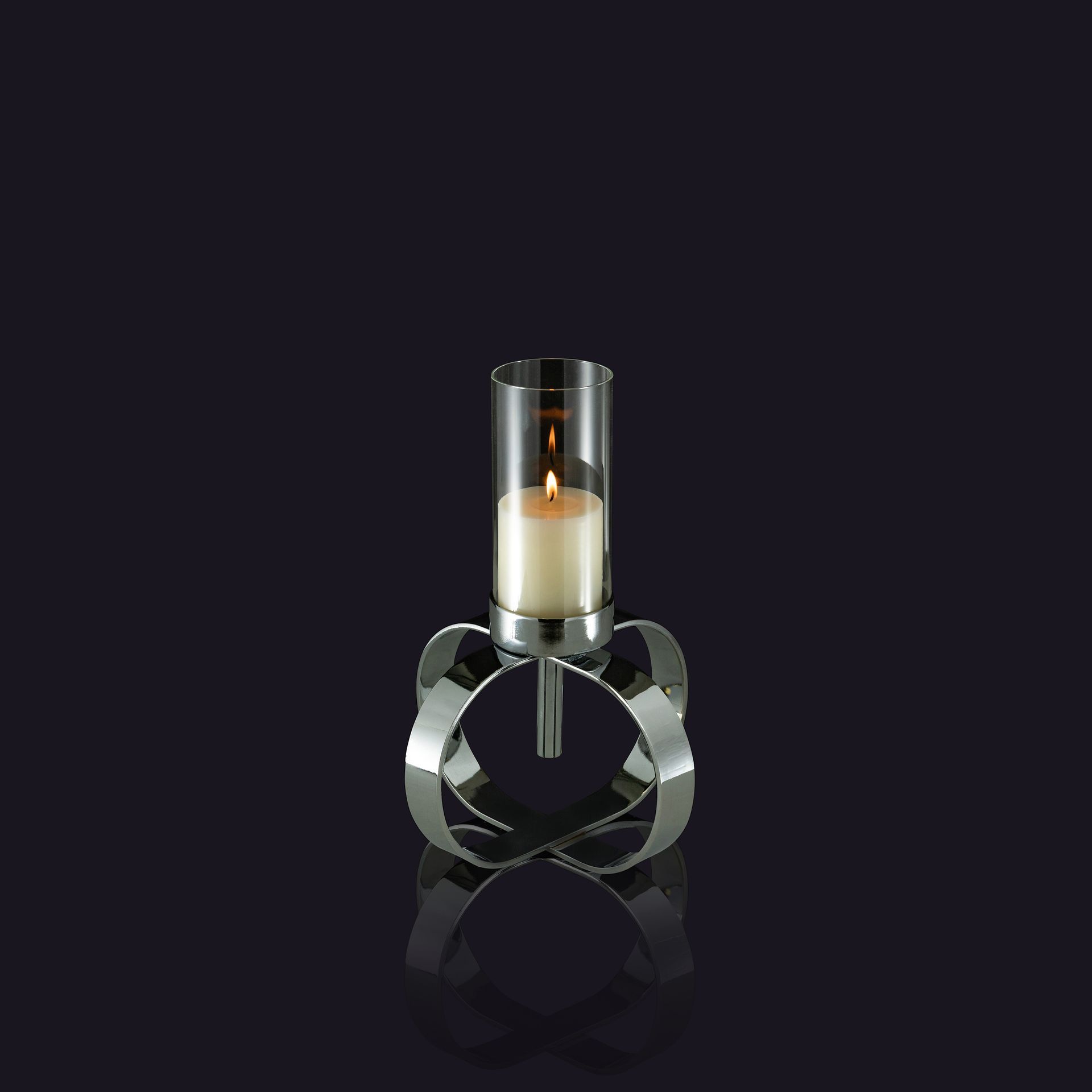 Solo Loop Candle Holder
