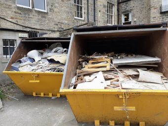 Hire an Enclosed and Lockable skip in Glasgow, book 12-yard, 14-yard, 16-yard enclosed skip hire online in the Glasgow area