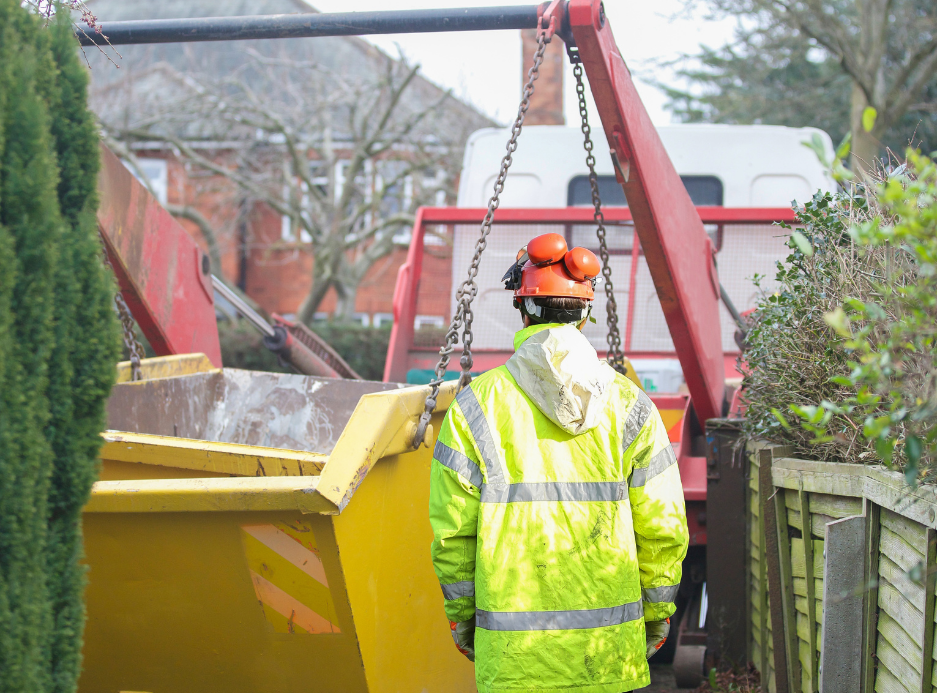 Hire a wait and load skip in Glasgow, click here for wait and load skip hire prices in the Glasgow area
