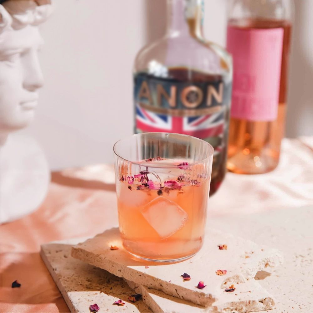 Spring Mocktail – Elderflower & Rose Spritz