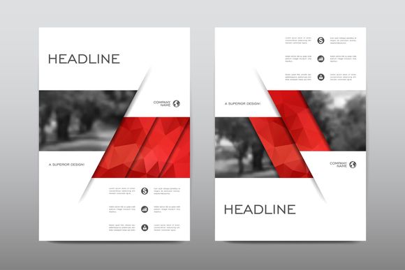 Progettazione di brochure con sfondo bianco, forme geometriche rosse e sfondo sfocato in bianco e nero.