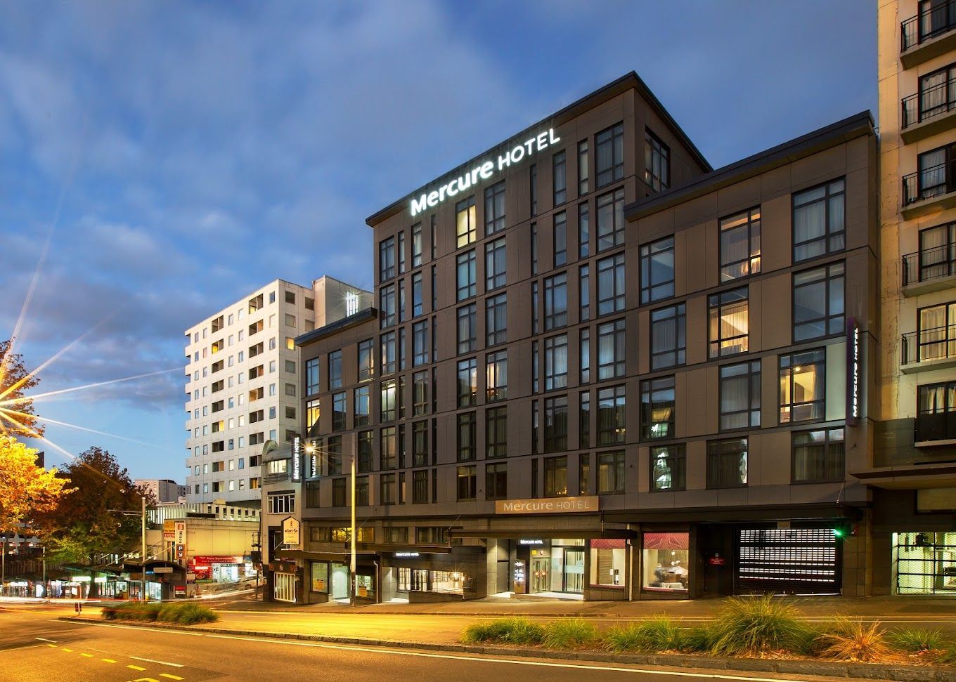 Grand Mercure, Auckland
