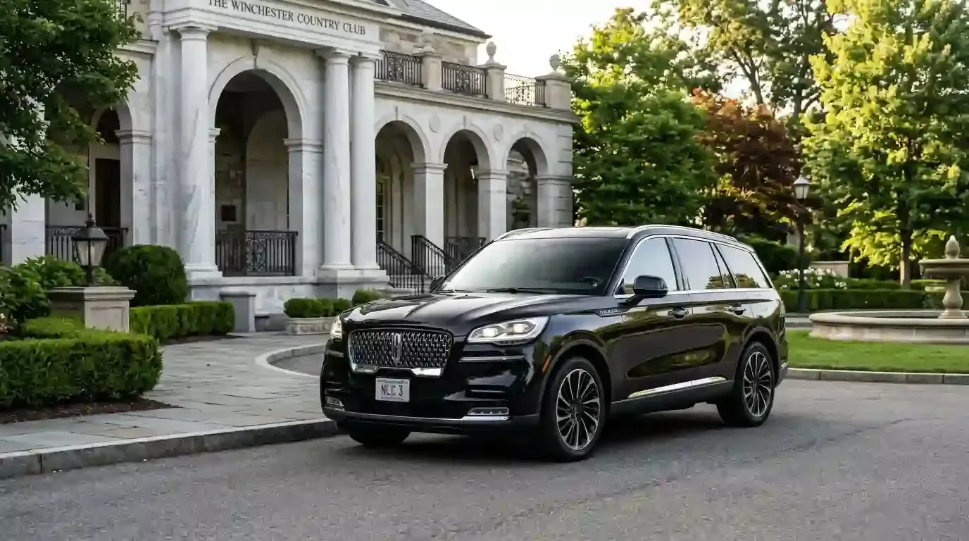 Lincoln Aviator executive black car parked in ashland for luxury chauffeur and private transportation service.
