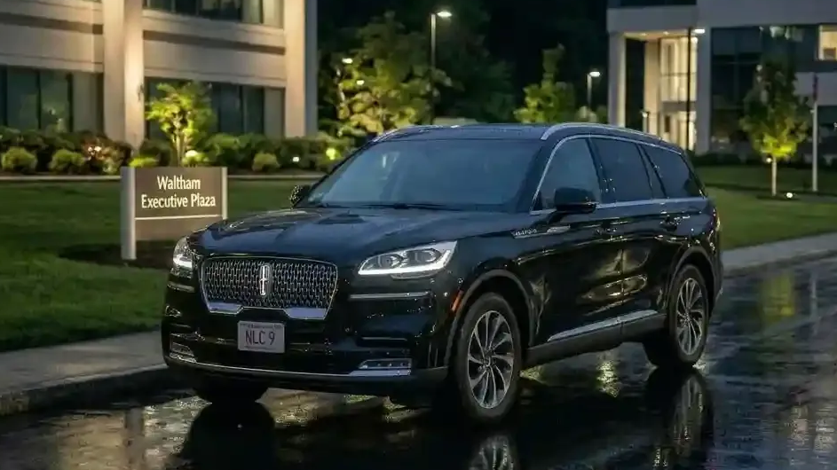 Black 2026 Lincoln Aviator executive black car parked in Waltham for luxury chauffeur and black car transportation service.
