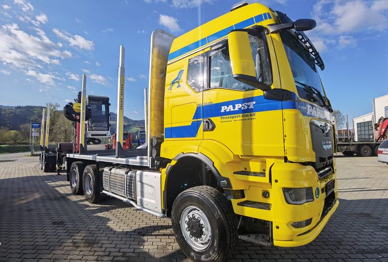 LKW mit Ladekran Anhänger