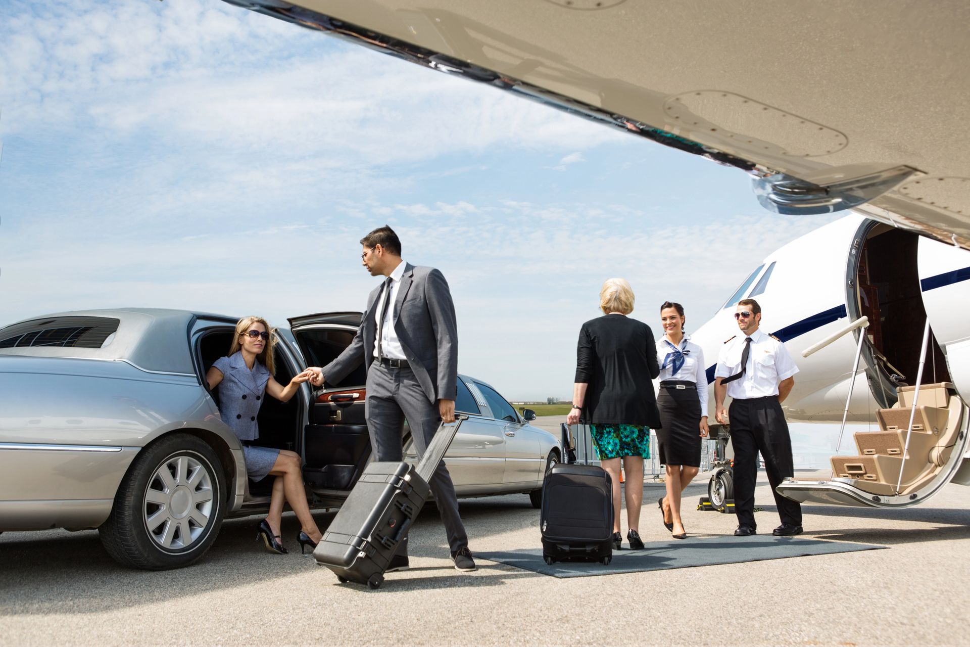 Limo Airport Transportation in Chatsworth, CA
