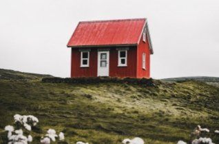 house contrasting color