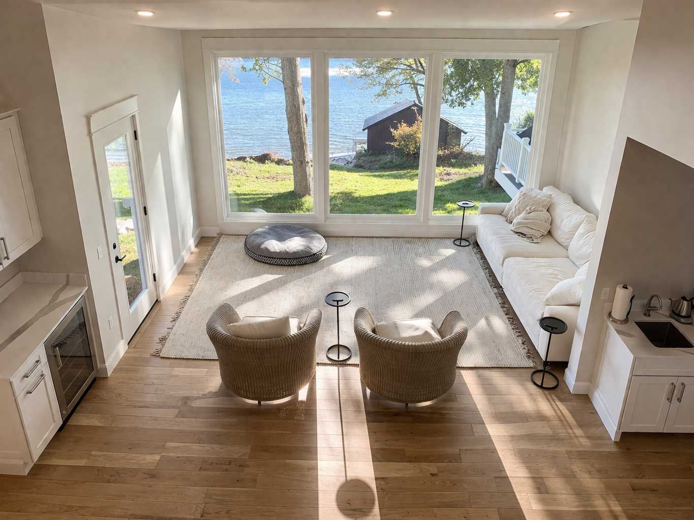 Lakeside Cottage 4