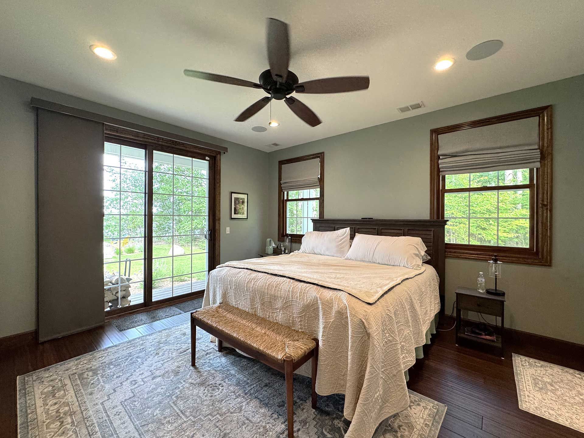 Lake House Retreat 7
