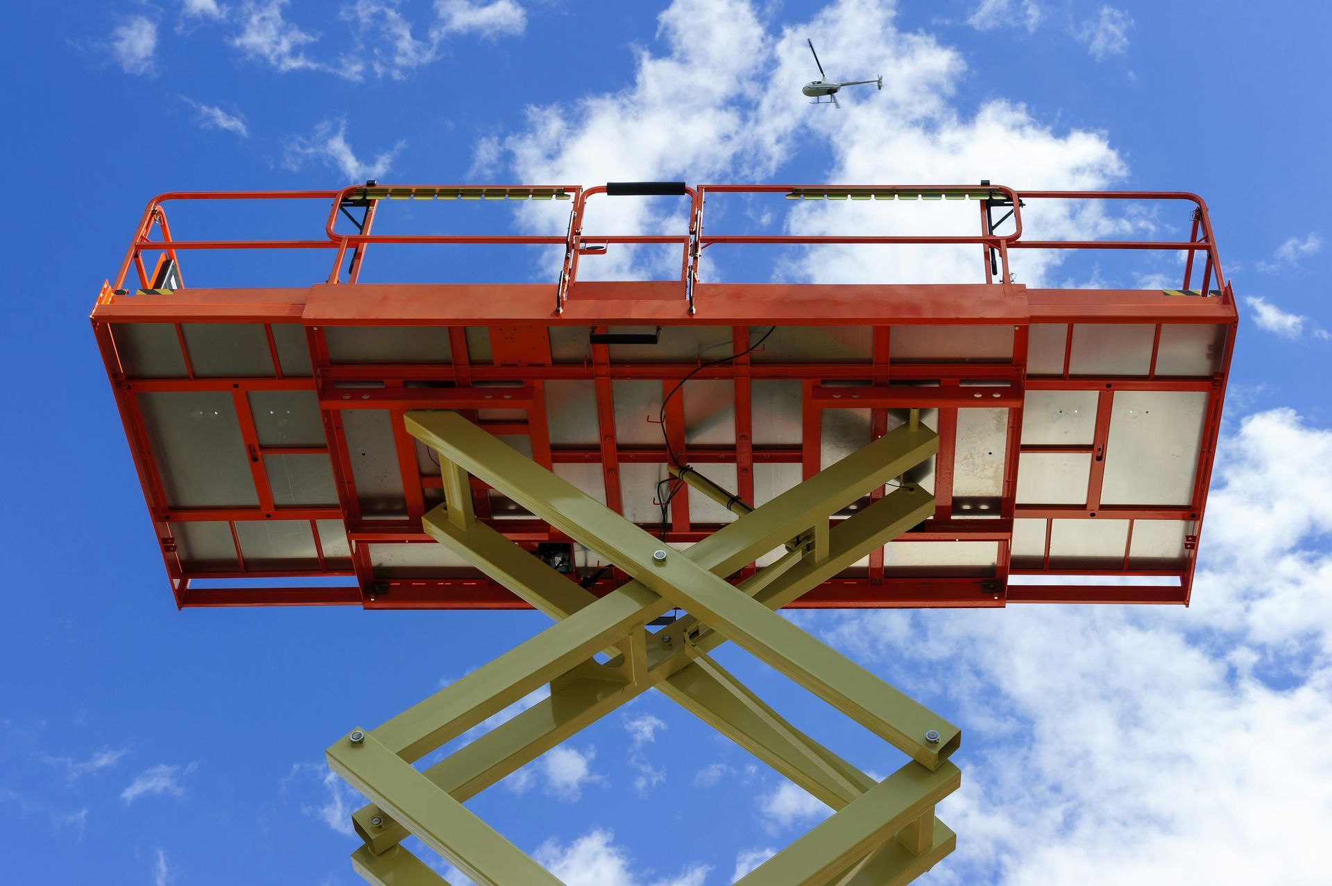 Scissor lift dry hire