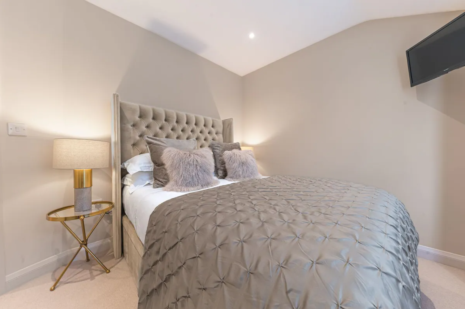 Windermere holiday let - Master Bedroom
