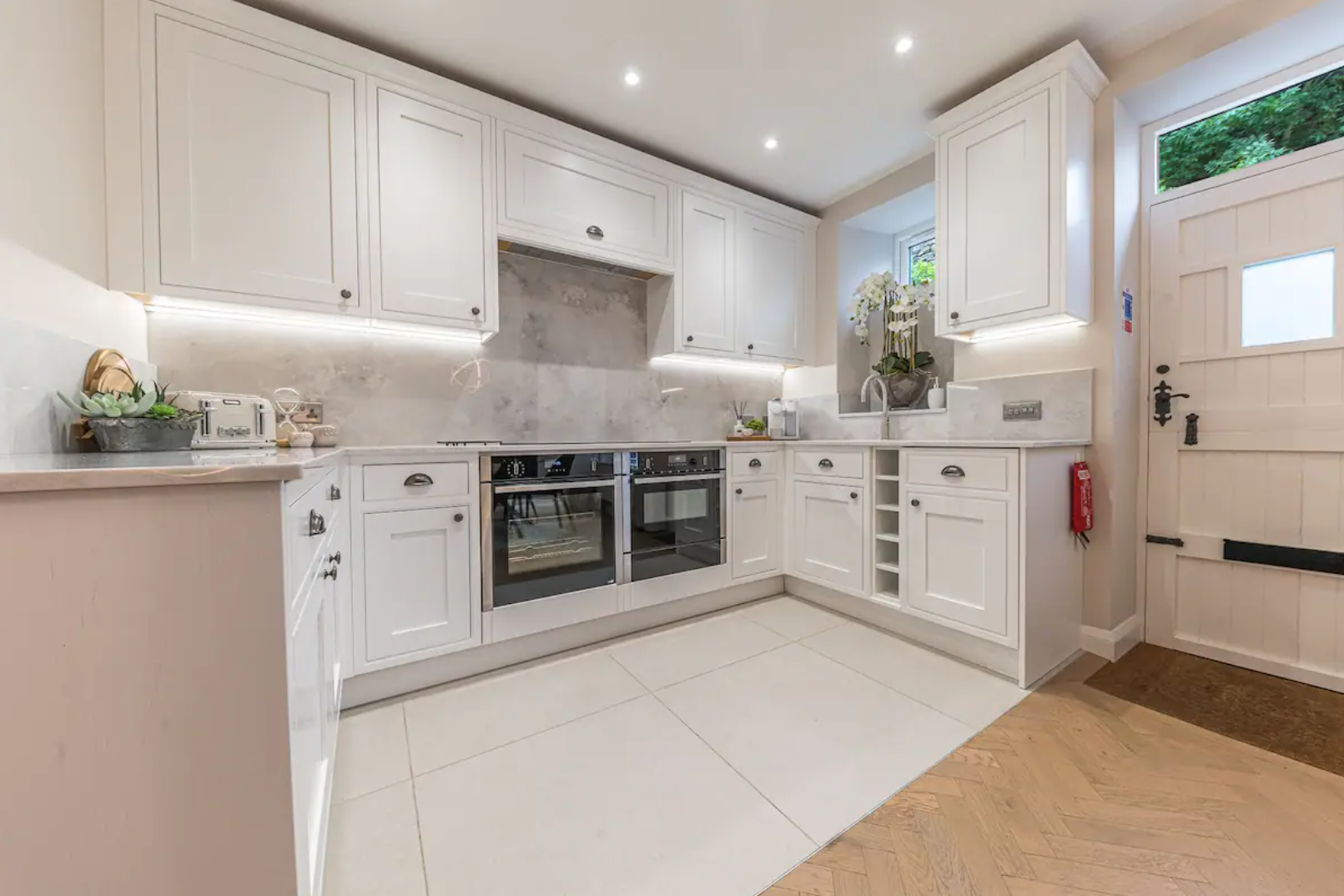Windermere holiday let - Beautiful kitchen
