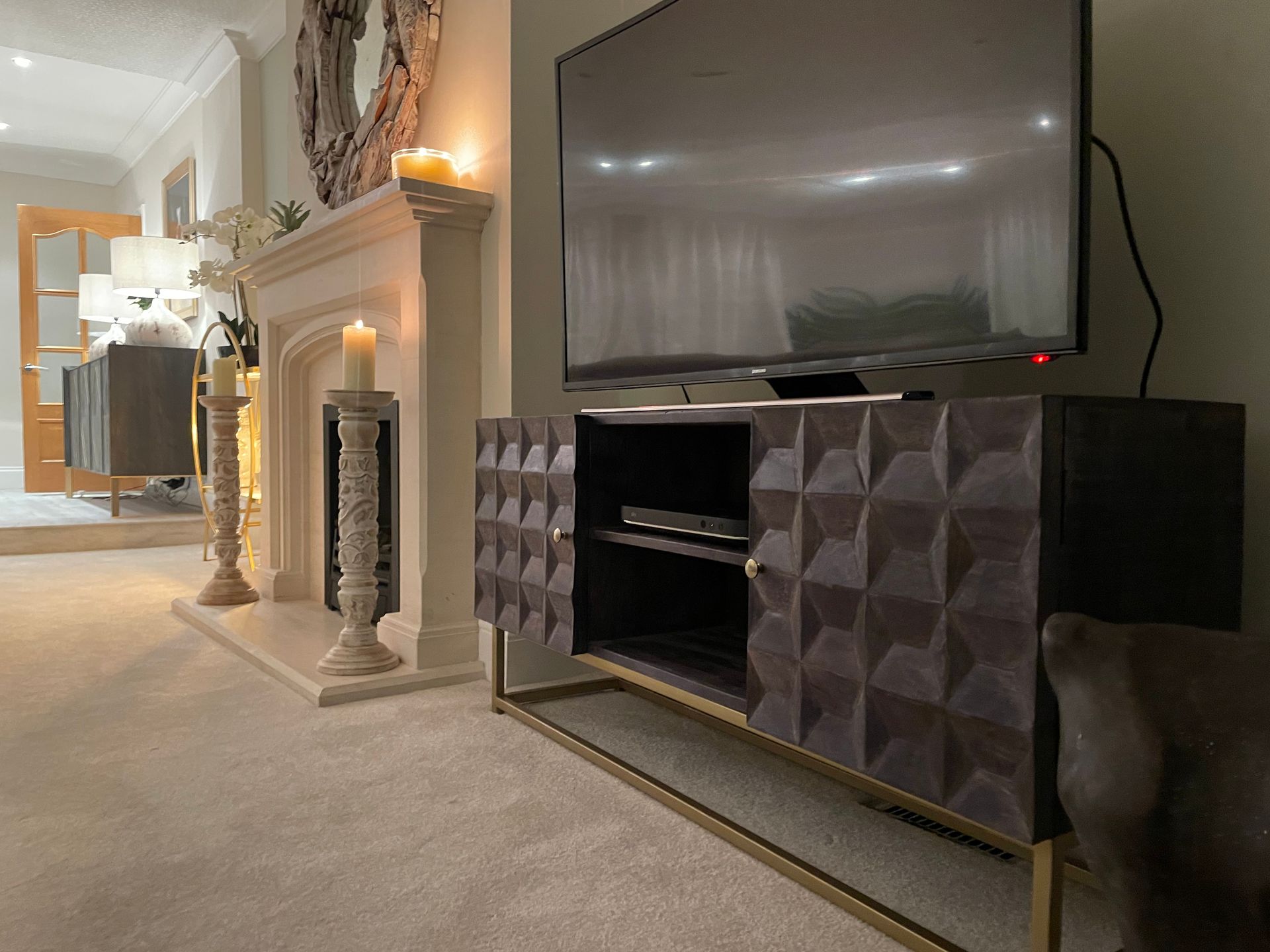 Media unit