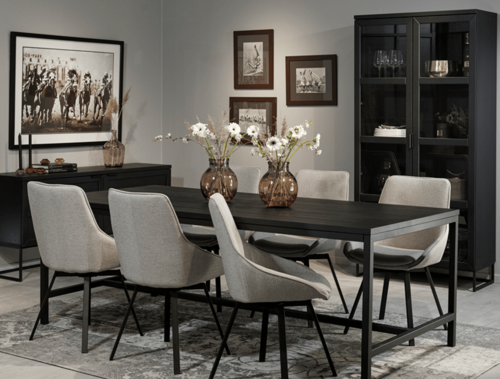 Classical dining set up