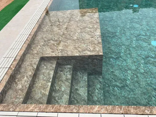 dettaglio scala piscina