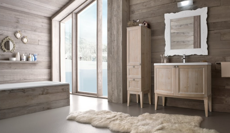 Bagno moderno color beige con mobile lavabo in legno, vasca da bagno, ampia finestra e tappeto soffice.