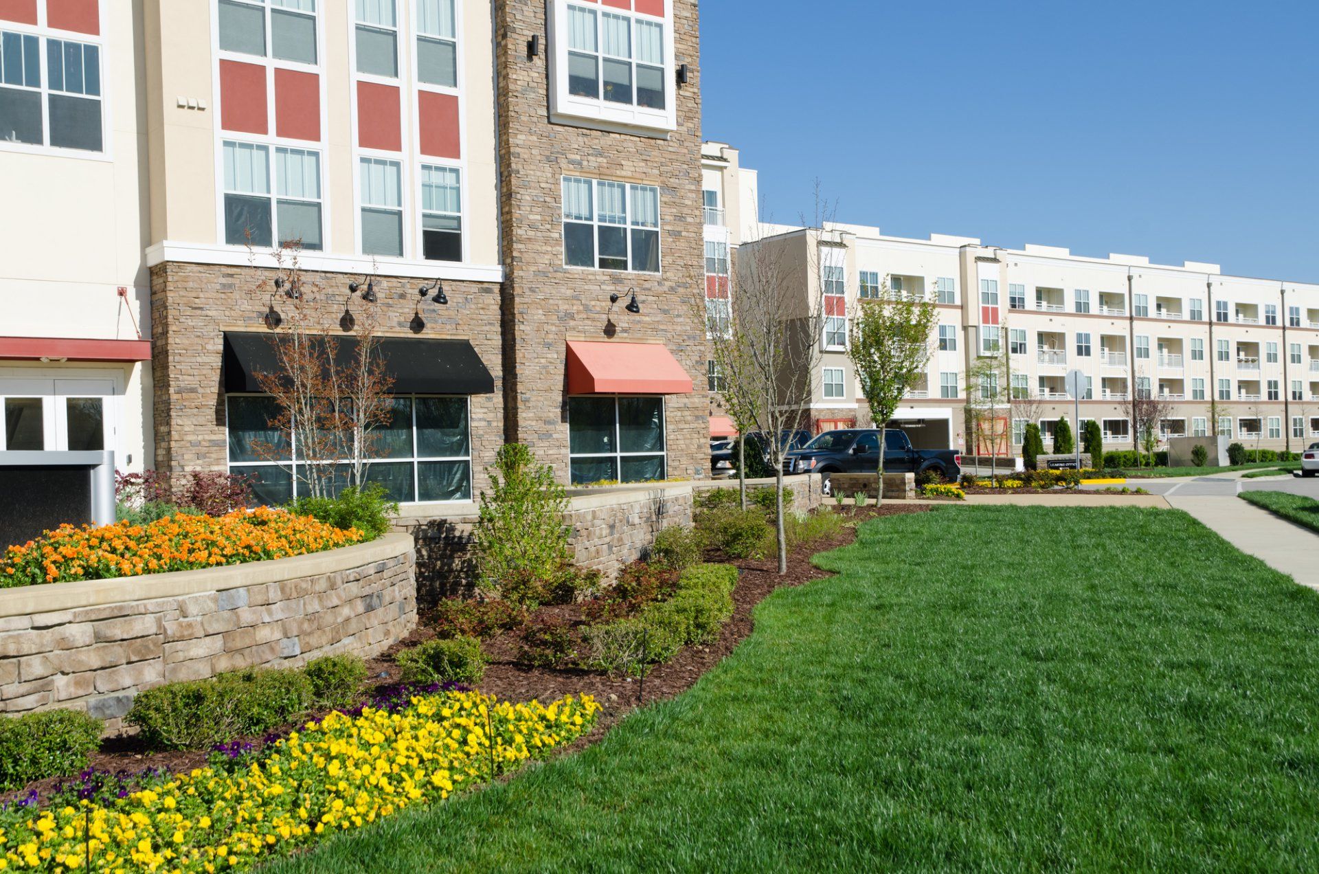 COMMERCIAL GARDEN DESIGN IN PARIS, TX COMMERCIAL GARDEN DESIGN IN PARIS, TX