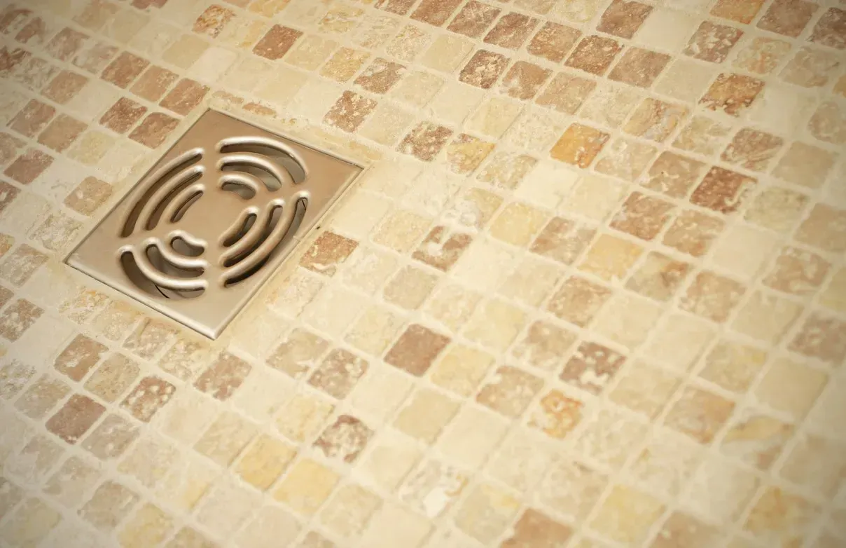 détartrer le carrelage de douche