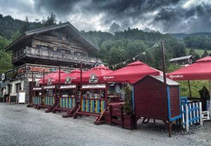 Terrasse ensoleillée aux Houches