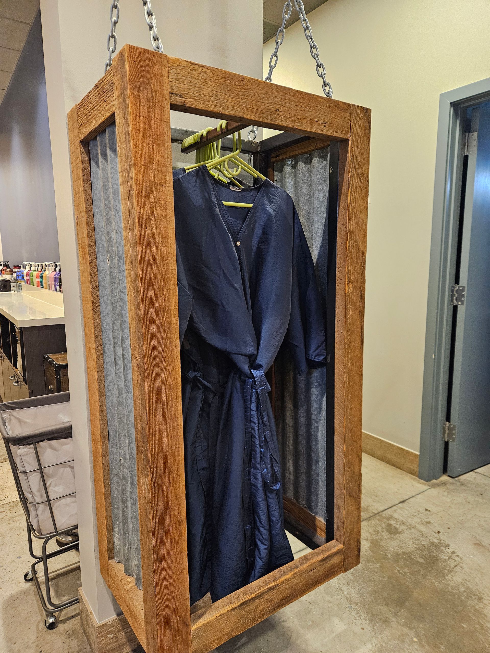 Shampooing Man's Hair — Dallas, TX — Artistik Edge Hair Studio