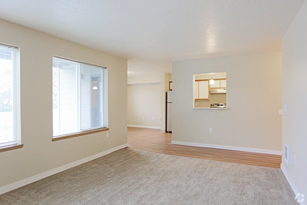 Briar Ridge Apartments Crest Properties, Inc.