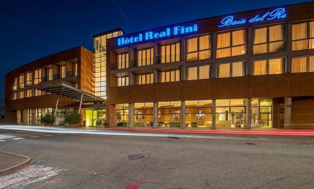 Hotel Real Fini Baia del Re at night, near the Modena Sud exit of the A1 motorway
