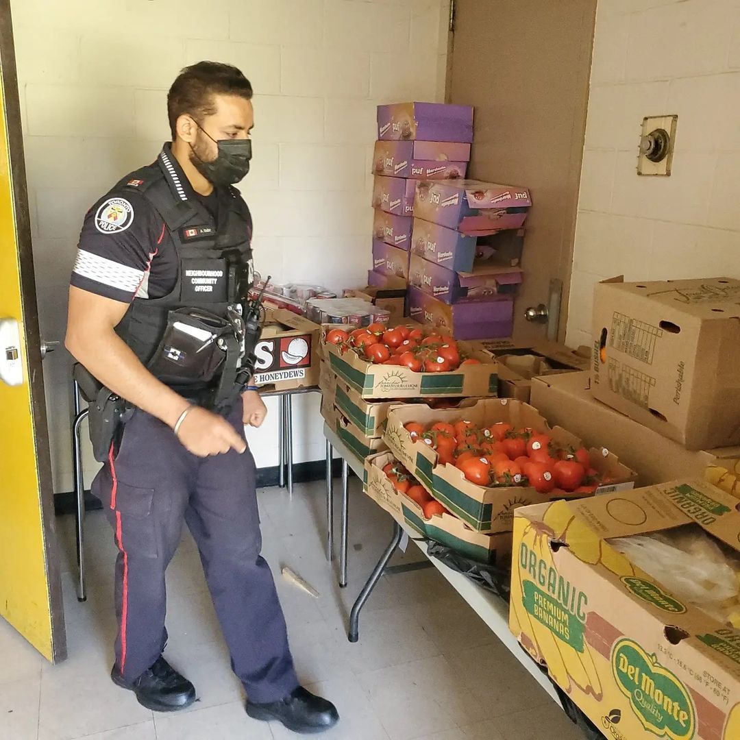 NCO delivering food