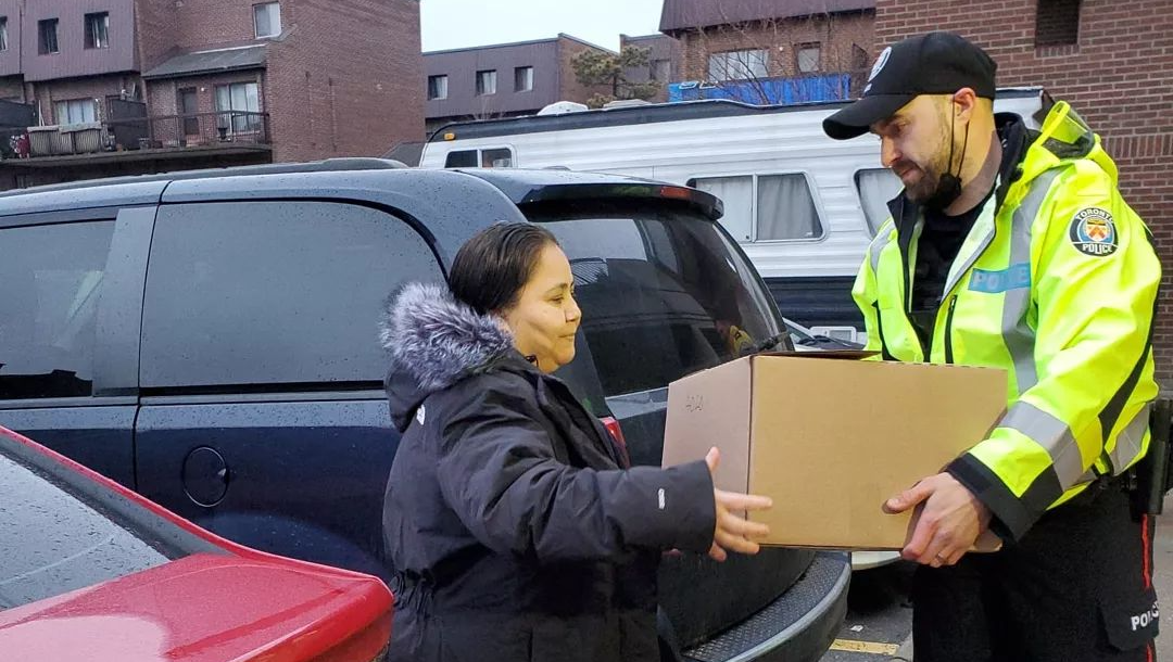 NCOs delivering food hampers