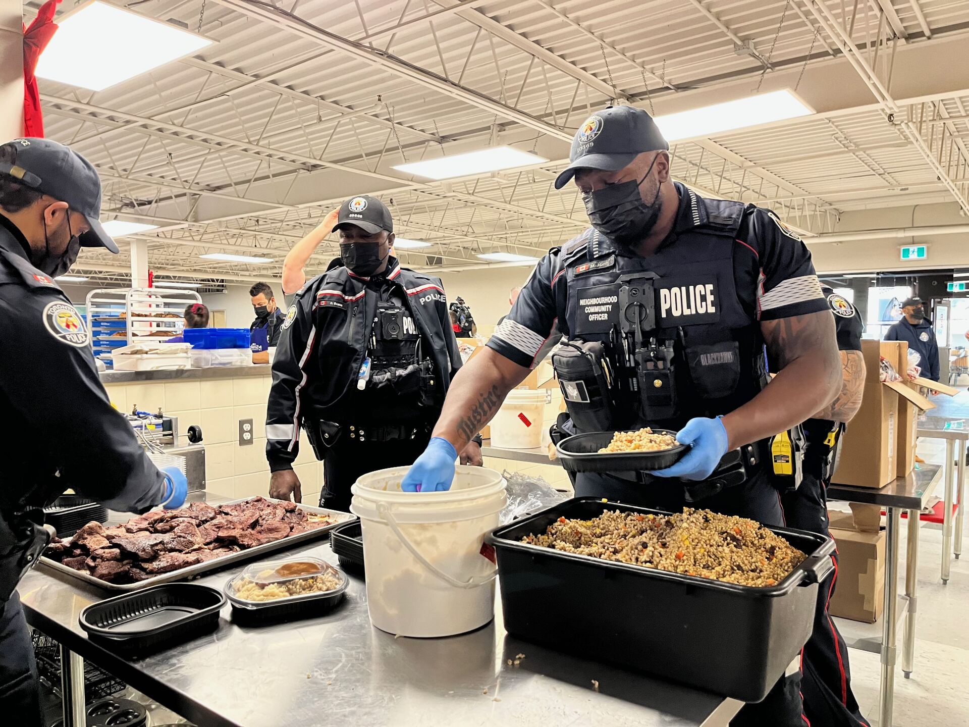 31 Divison NCOs preparing food