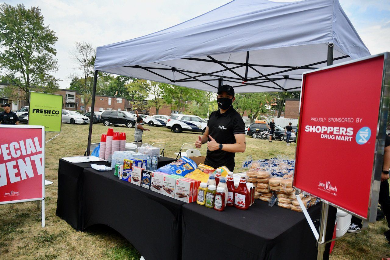 BBQ prep table