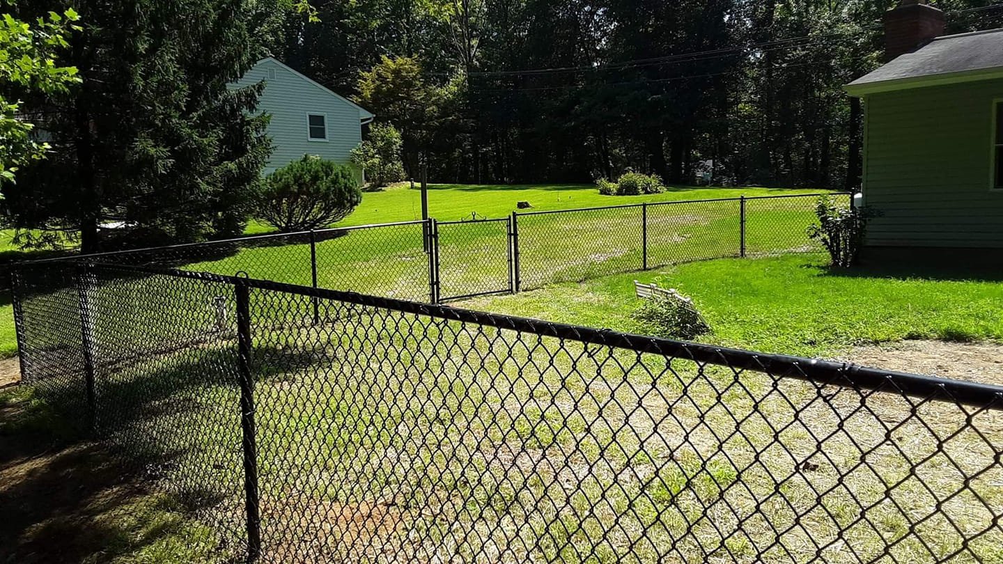 What to Look for When Hiring a Fencing Contractor in Southern Maryland