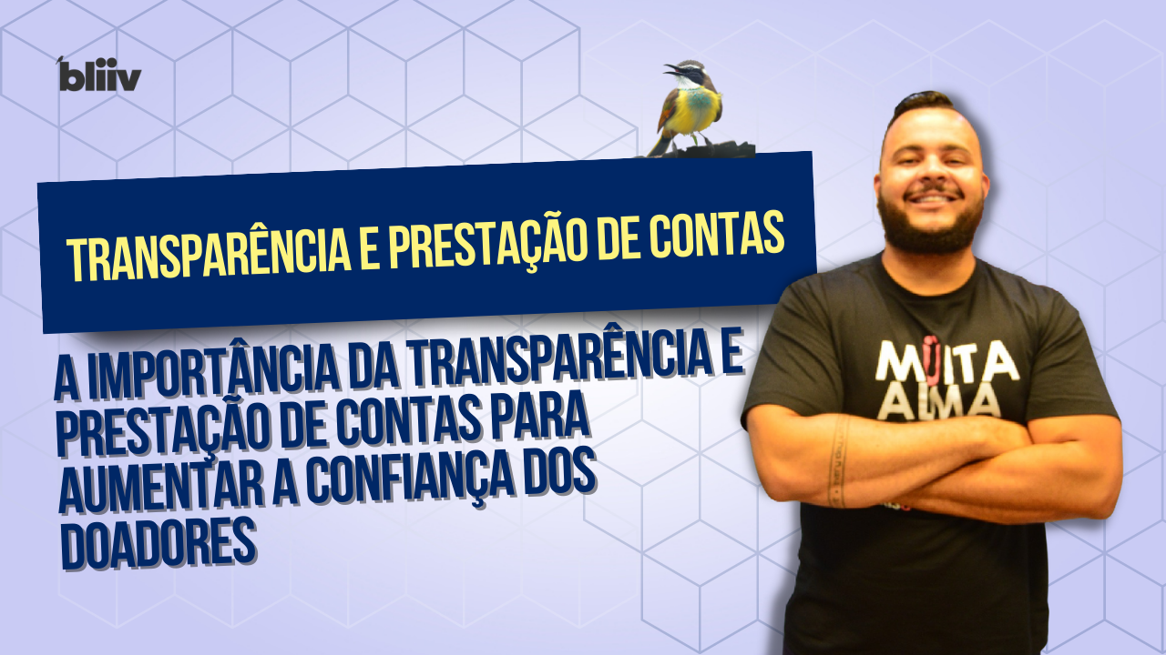Um homem com os braços cruzados está vestindo uma camisa que diz muita ama
