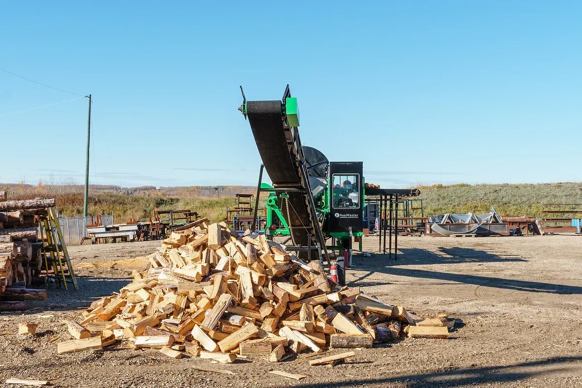 Firewood processing machines