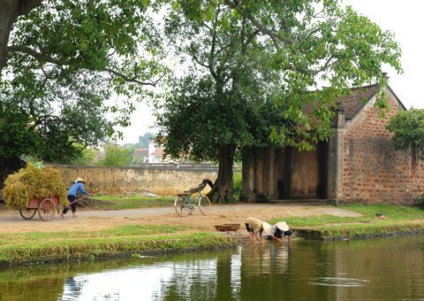 Duong Lam Ancient Village