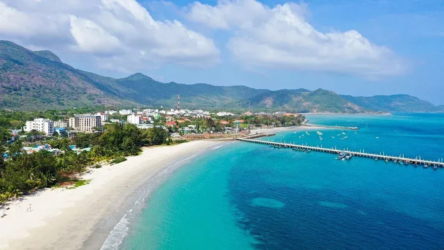 Go Island Hopping Around the Con Dao Archipelago