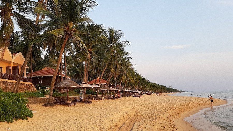 Golden hour at Long Beach in Phu Quoc Island