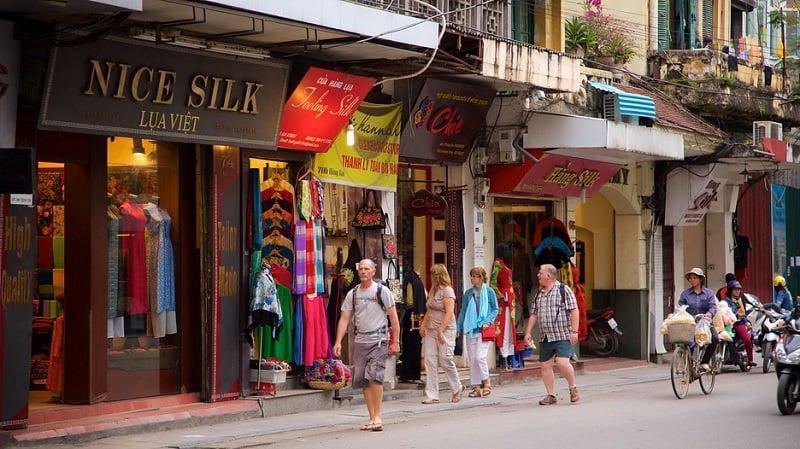 Explore Hanoi’s Old Quarter Explore Hanoi’s Old Quarter