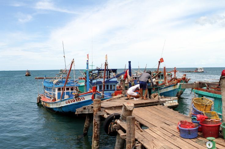 Visit Ham Ninh Fishing Village