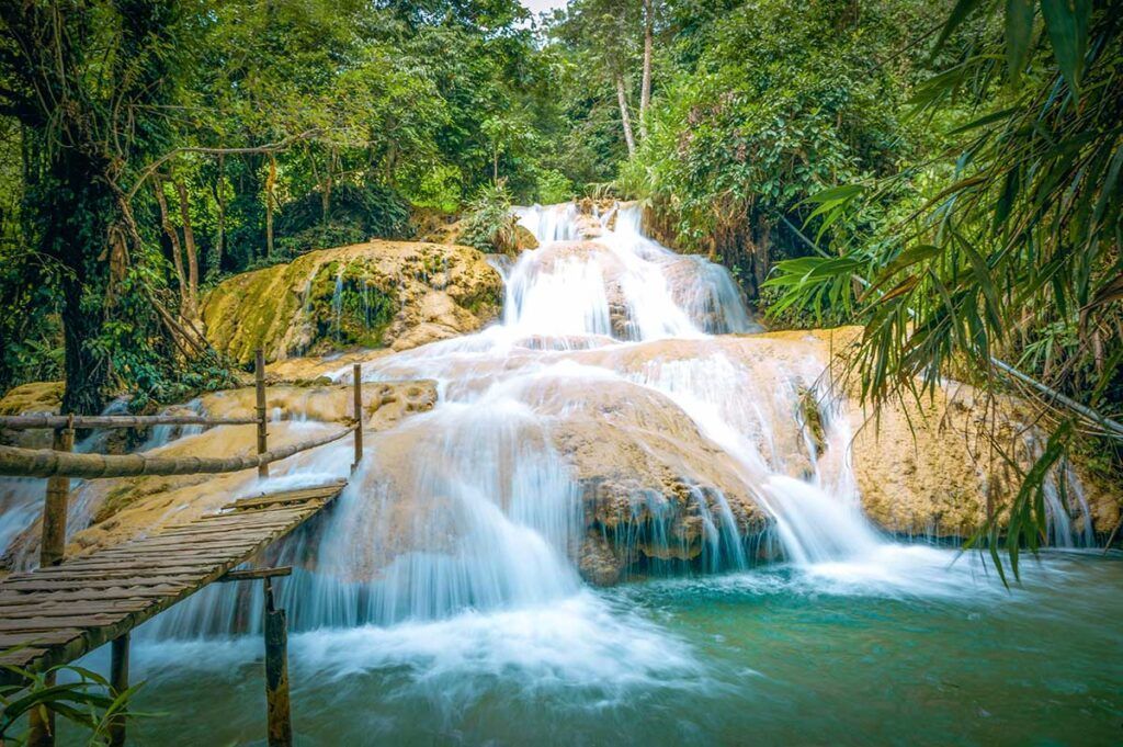 Walk to Hieu Waterfall
